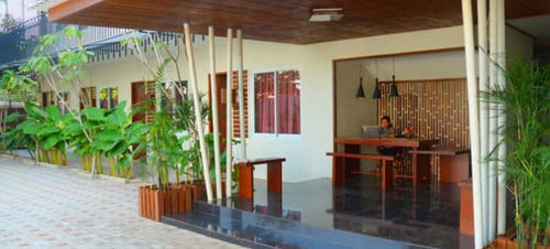 Rumah tetamu Pejaten Valley